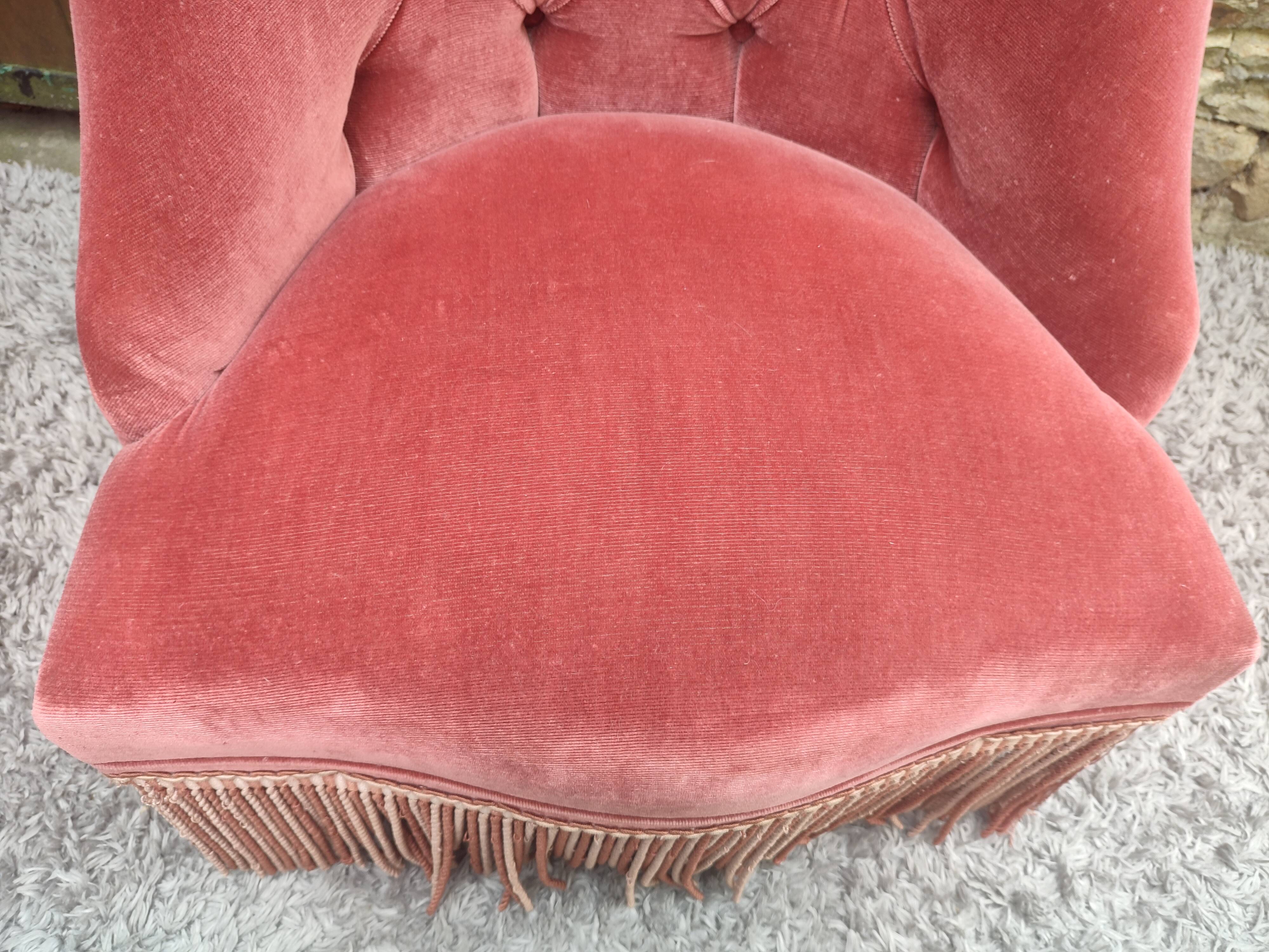 Pink velvet toad armchair