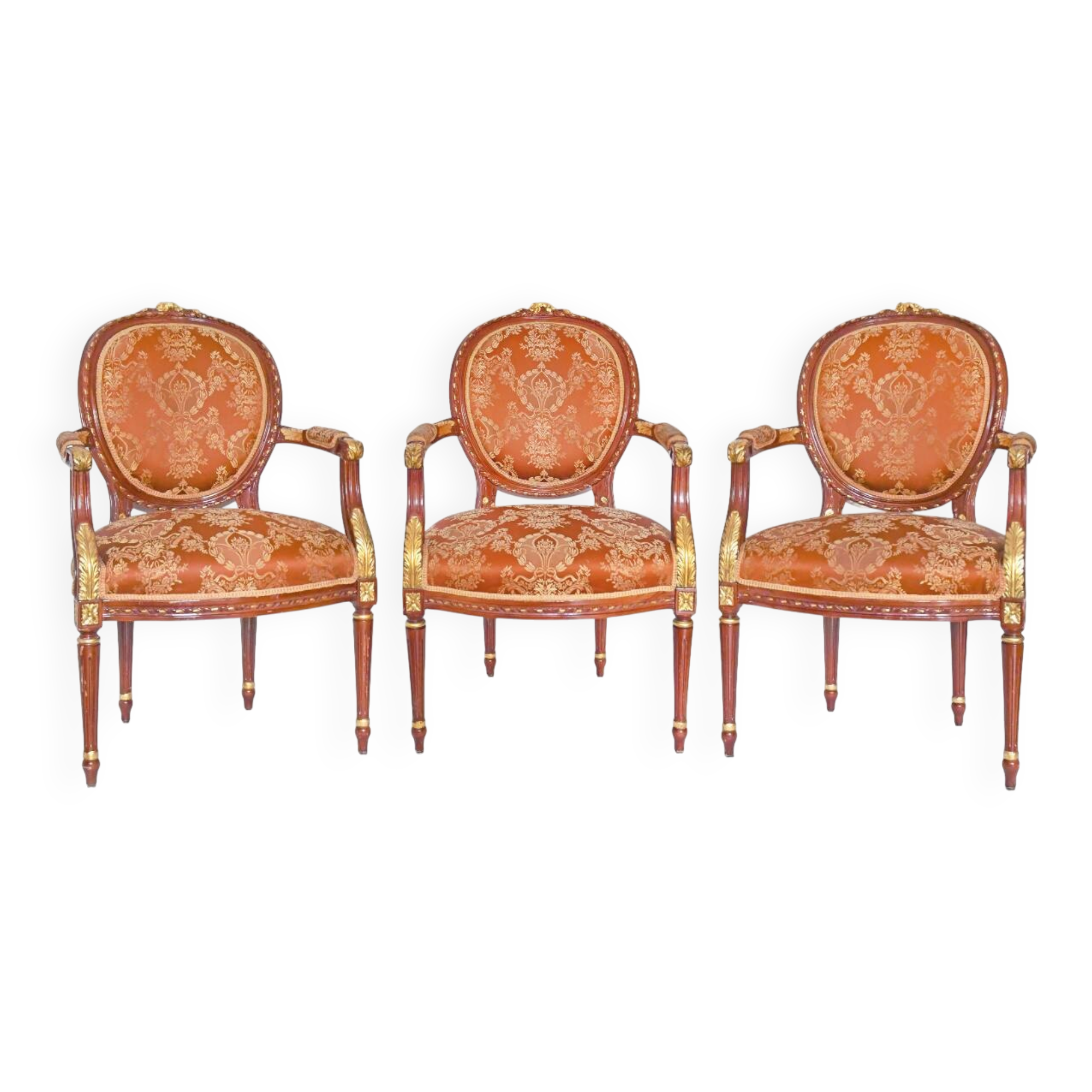 Suite de 3 fauteuils cabriolet de style Louis XVI