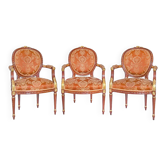 Suite de 3 fauteuils cabriolet de style Louis XVI