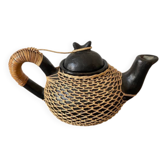 Terracotta and rattan teapot