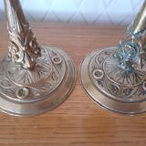 Paire de bougeoirs anciens