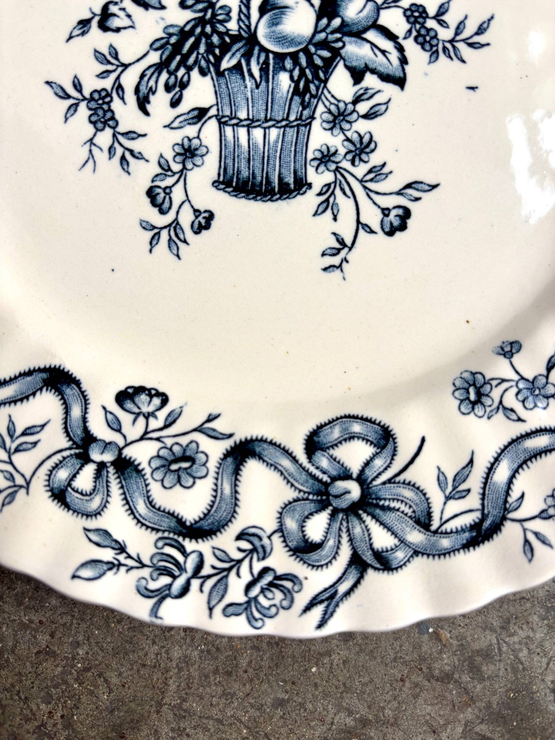 Longchamp ironstone dinner plate, "Ribbons" service