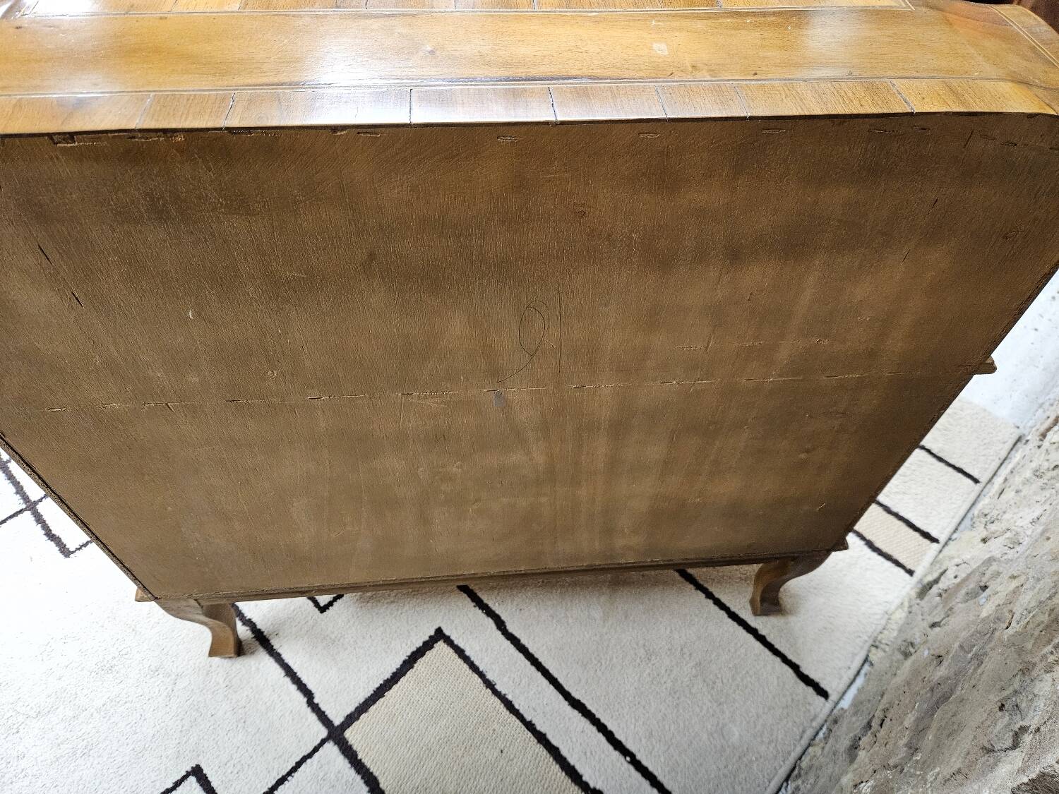 Scrétaire commode galbé marqueté