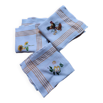 Set of 3 embroidered honeycomb kitchen towels