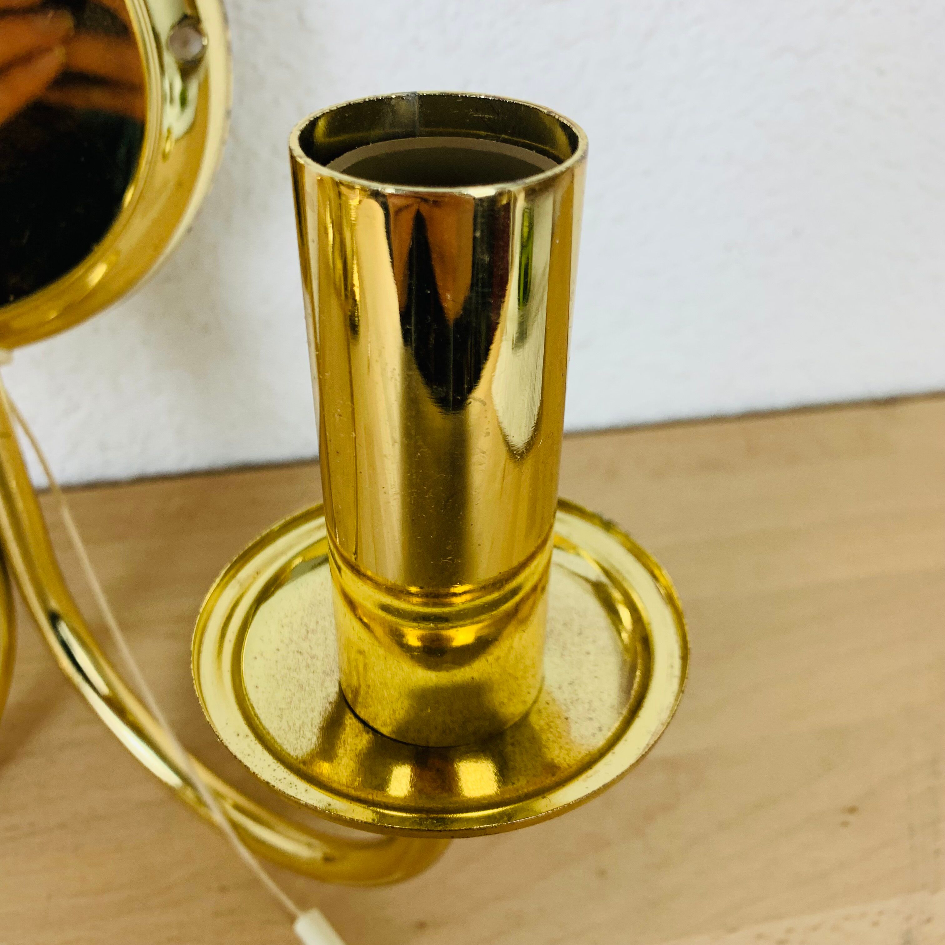 Pair of brass wall lamps Hollywood Regency Je Fassung