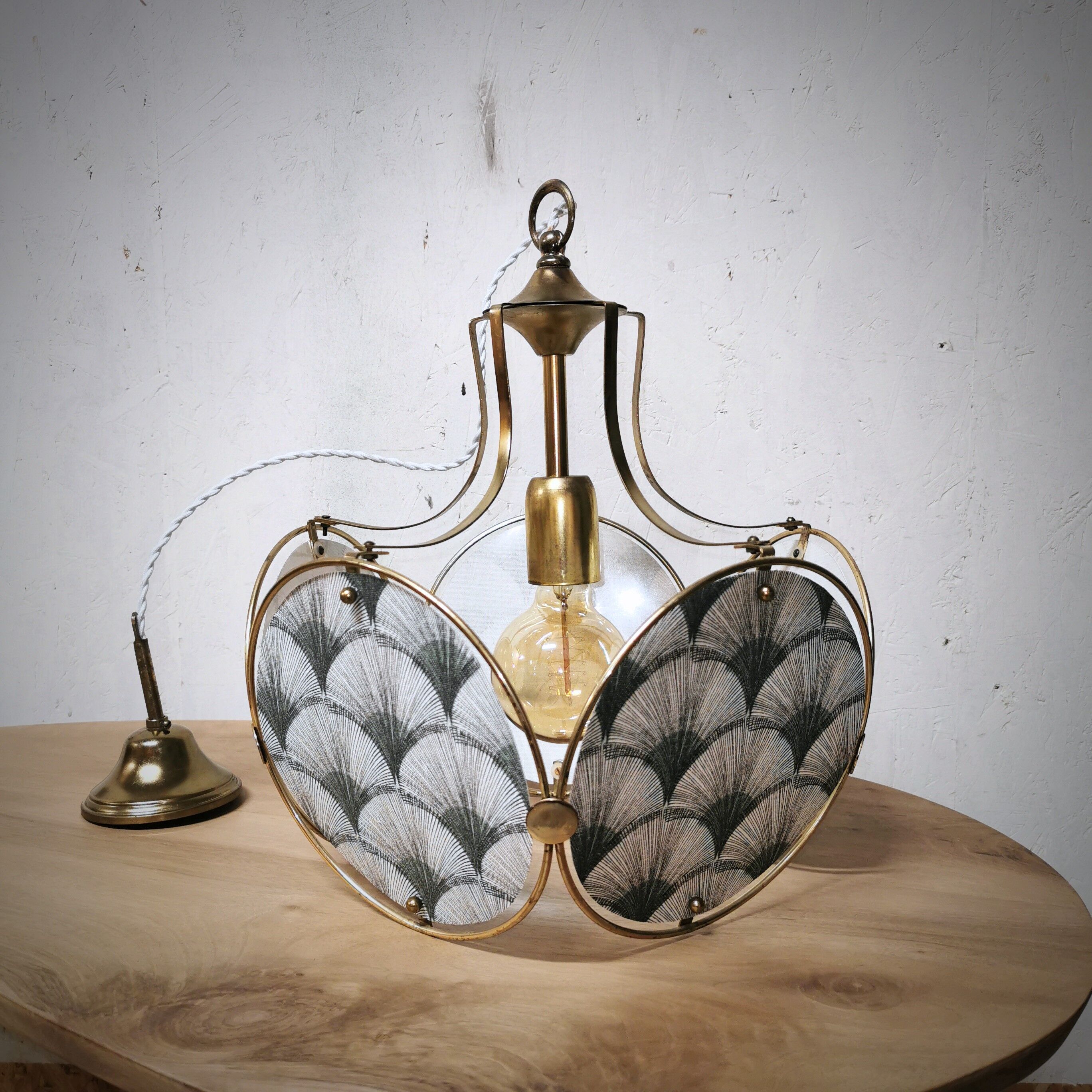 Suspension 5 panels, golden structure