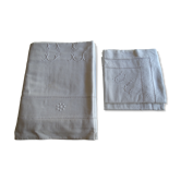 Embroidered and monogrammed bed adornment DL old 230*320