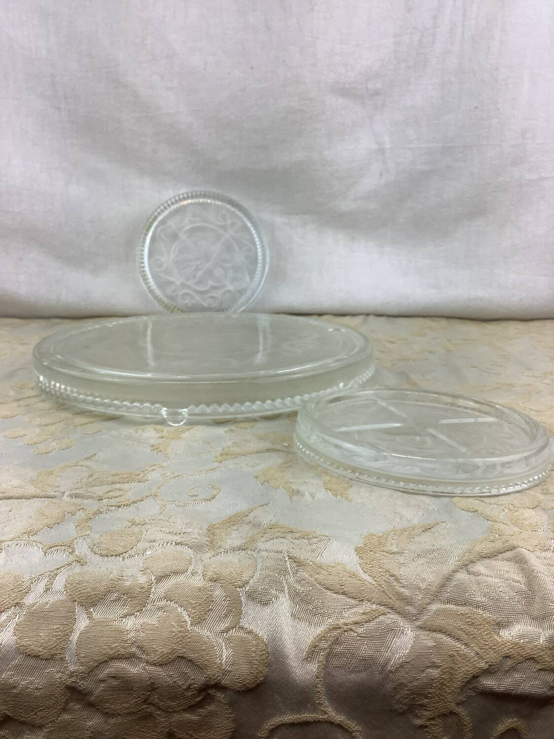 Trivet and vintage bottle France