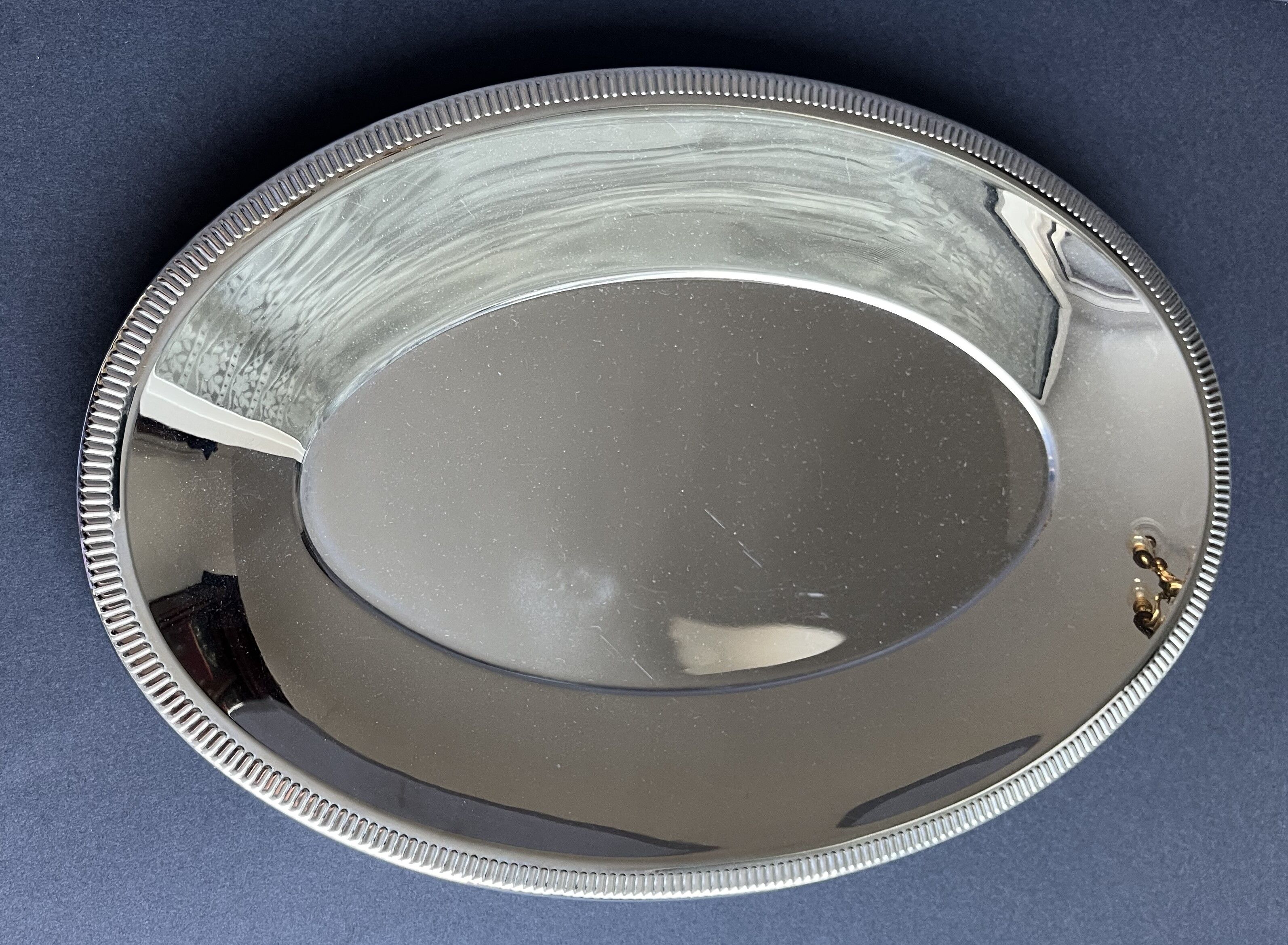 Oval stainless steel dish