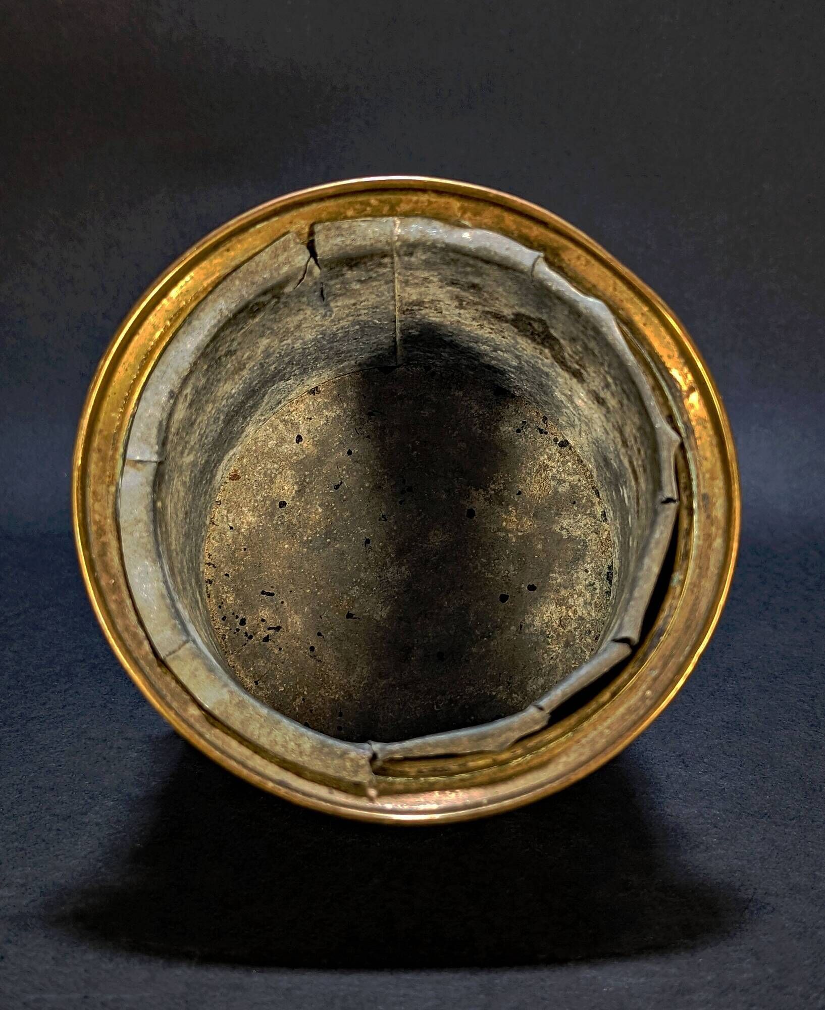 Small brass jardinière from the Napoléon III period.