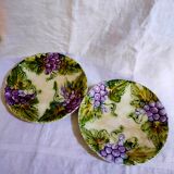 2 vintage slip dessert plates