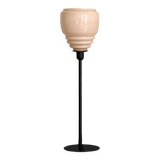 Lampe à poser réalisée avec un globe en verre rose poudré vintage