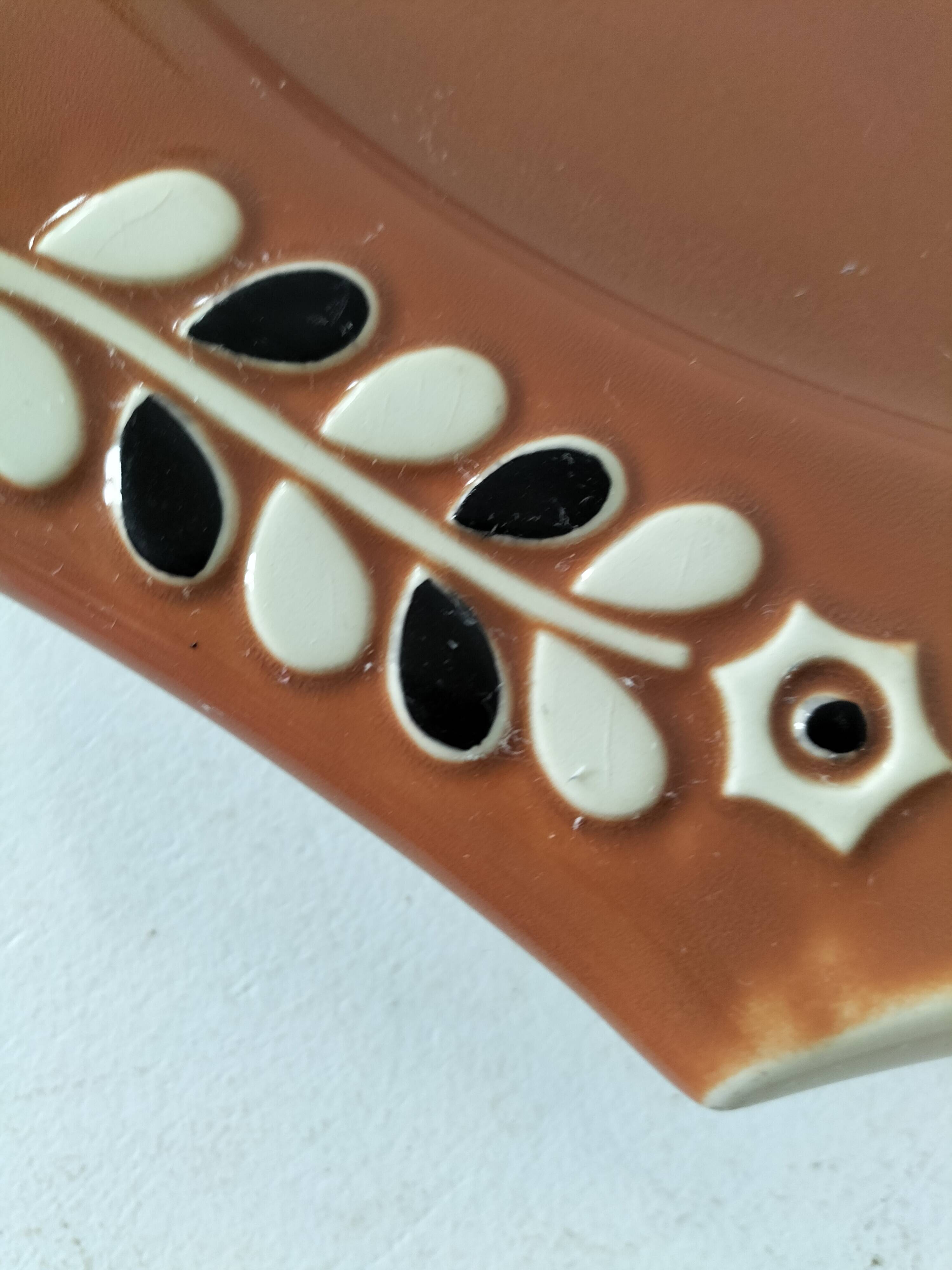 Large vintage two-tone brown and cream dish from the 50s and 60s