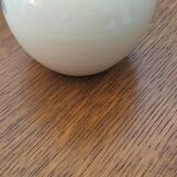 Ceramic pot and its lid