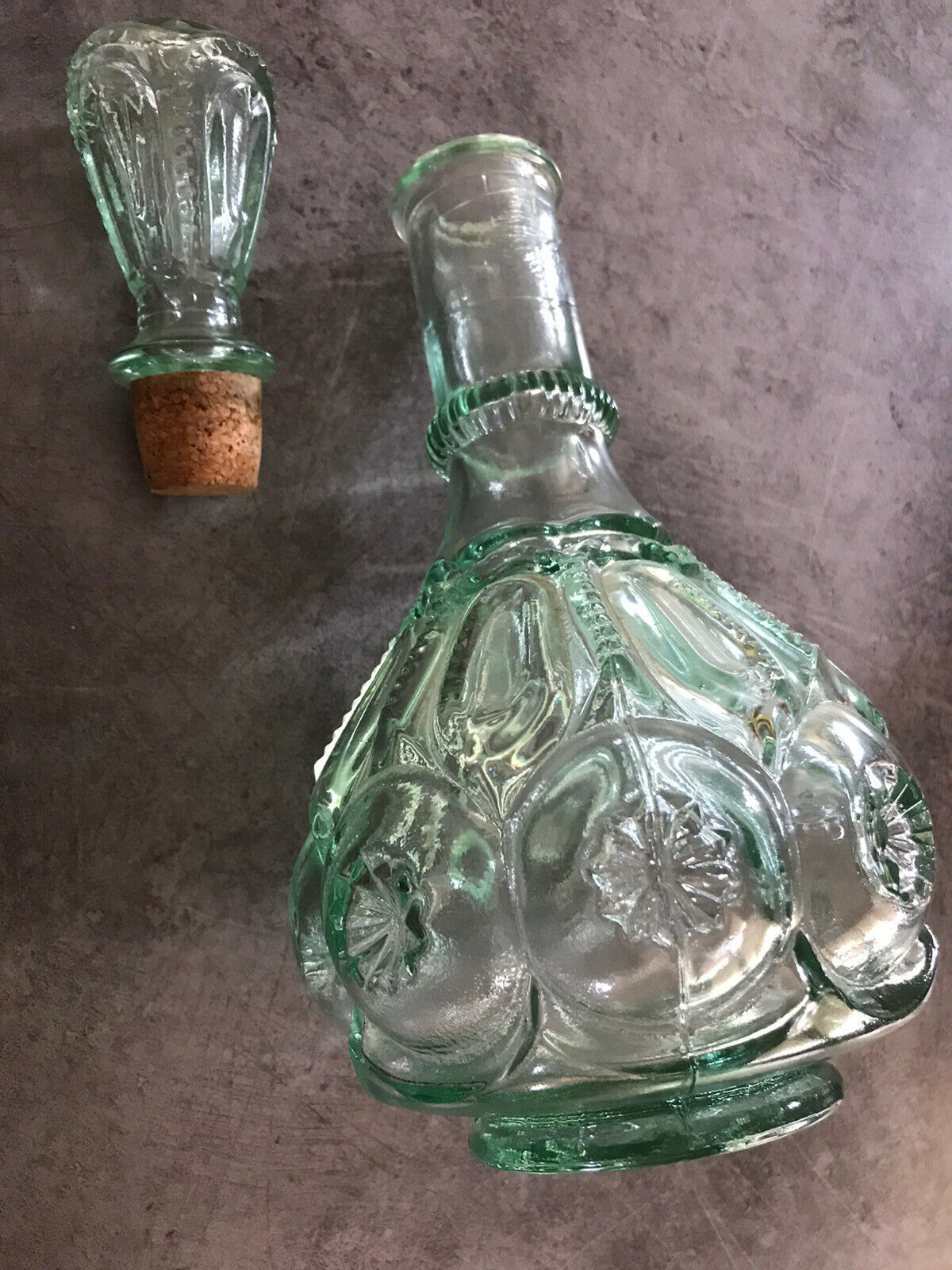 Bottle vial bottle vintage structured green glass molded cork cork