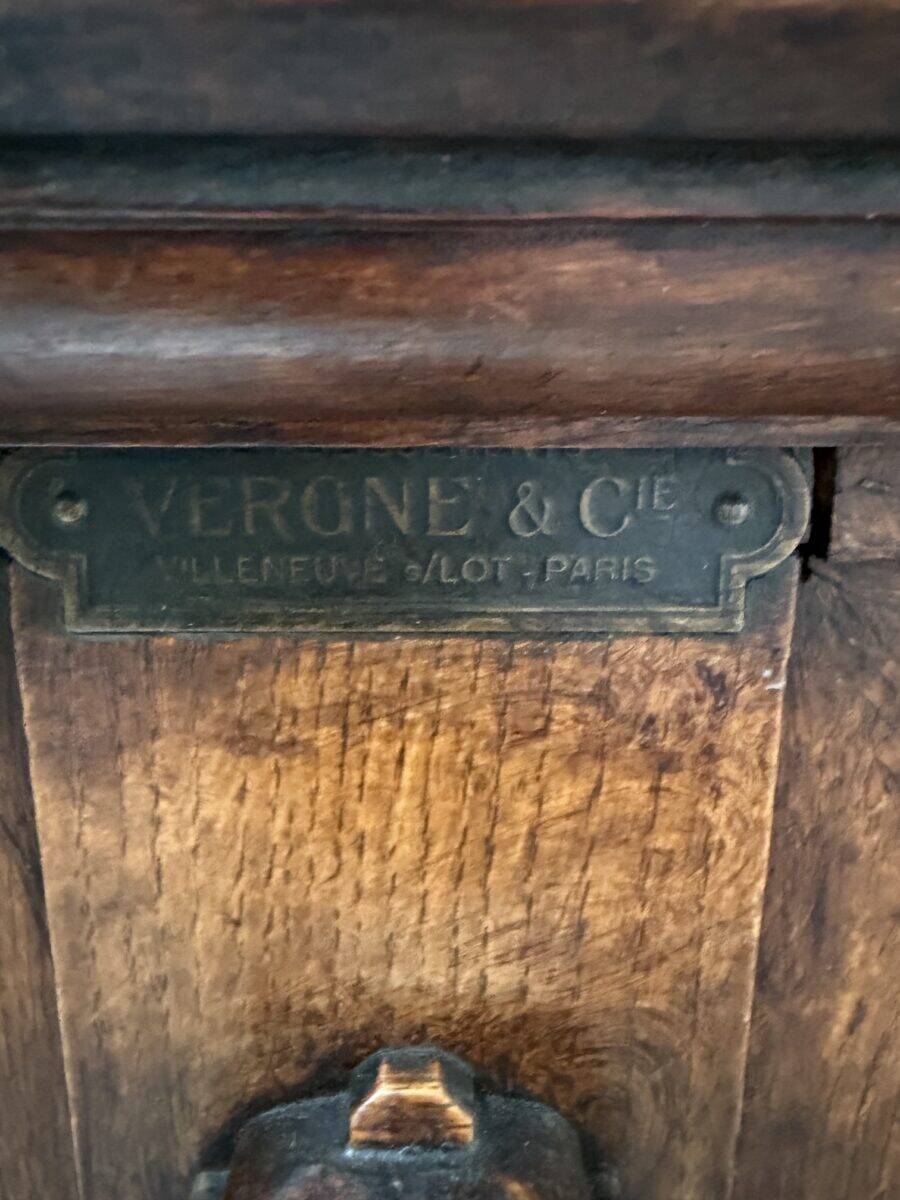 Exceptionnel comptoir de bar en chêne XIXème