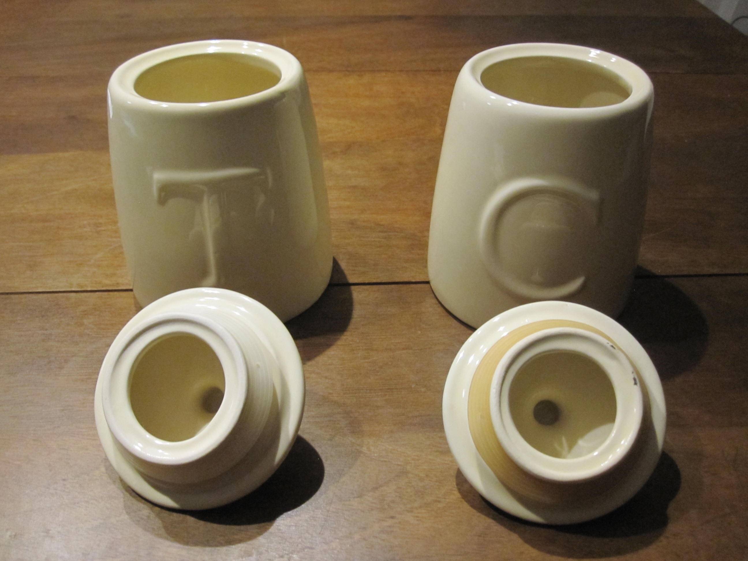 Ceramic pots with lid, coffee and tea