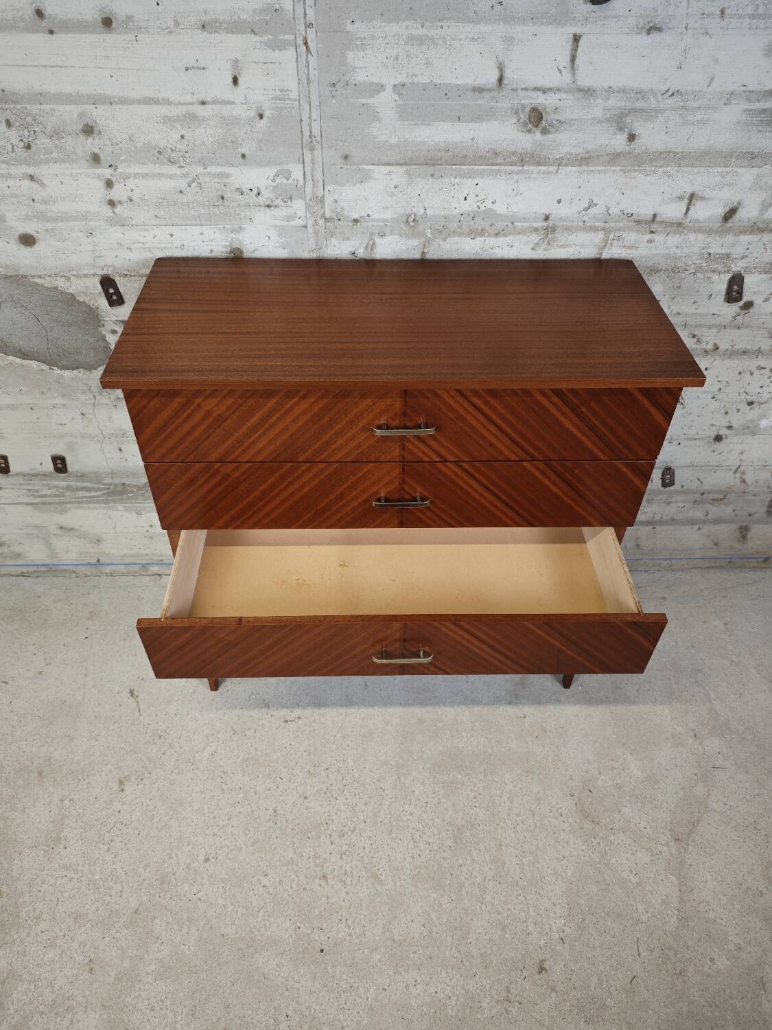 Commode vintage