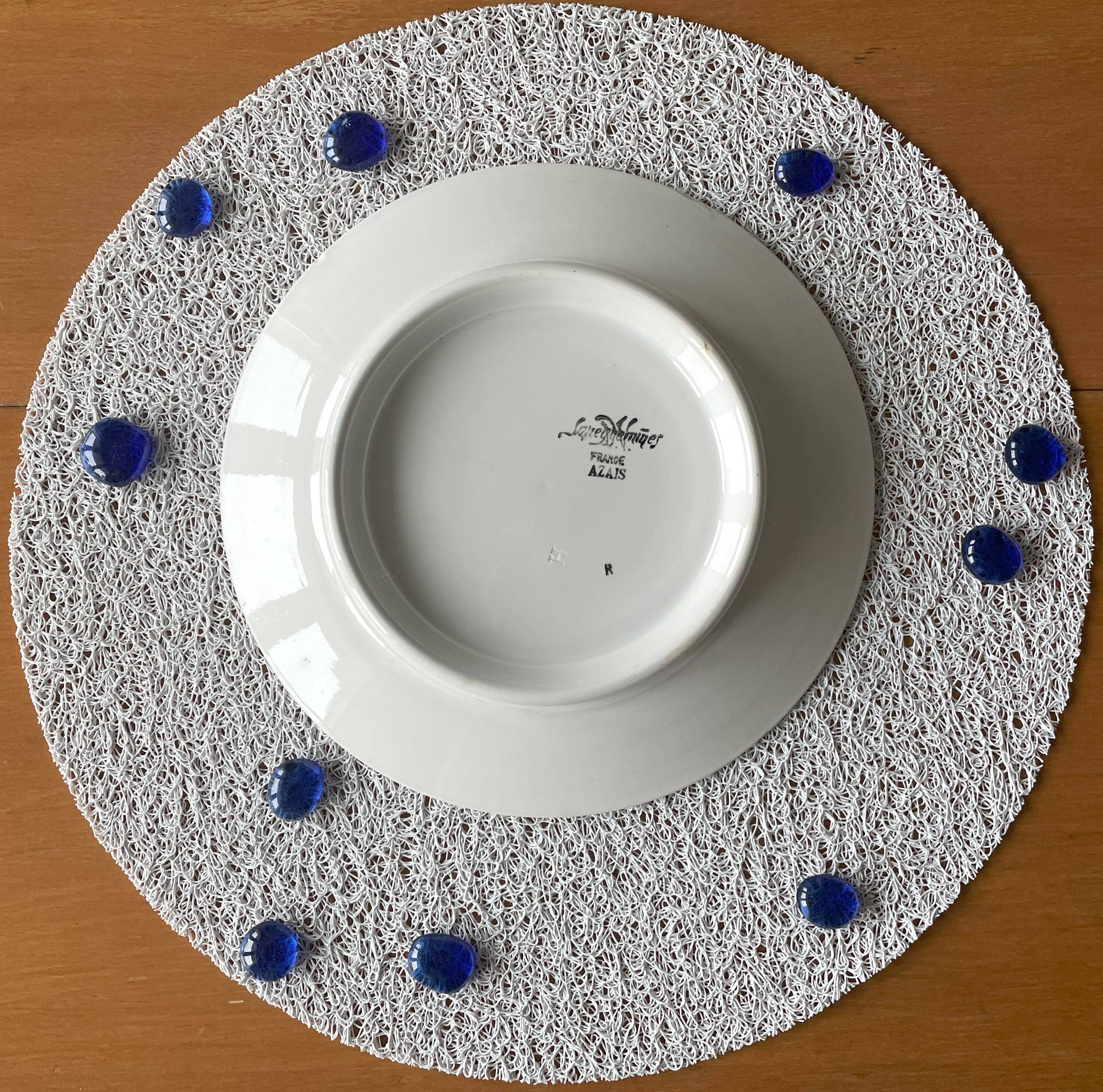 Old cake/mignardise dish on pedestal in Sarreguemines earthenware