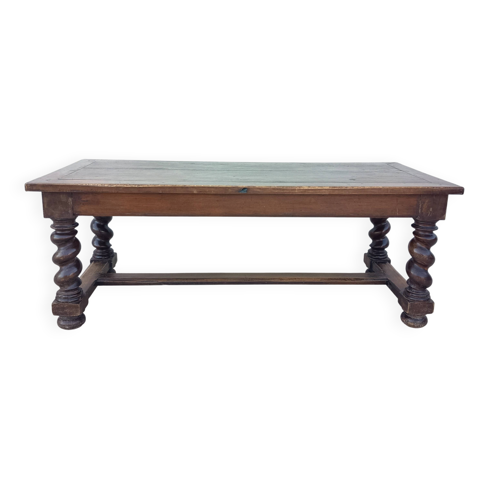 Louis XIII walnut table from the 19th century.