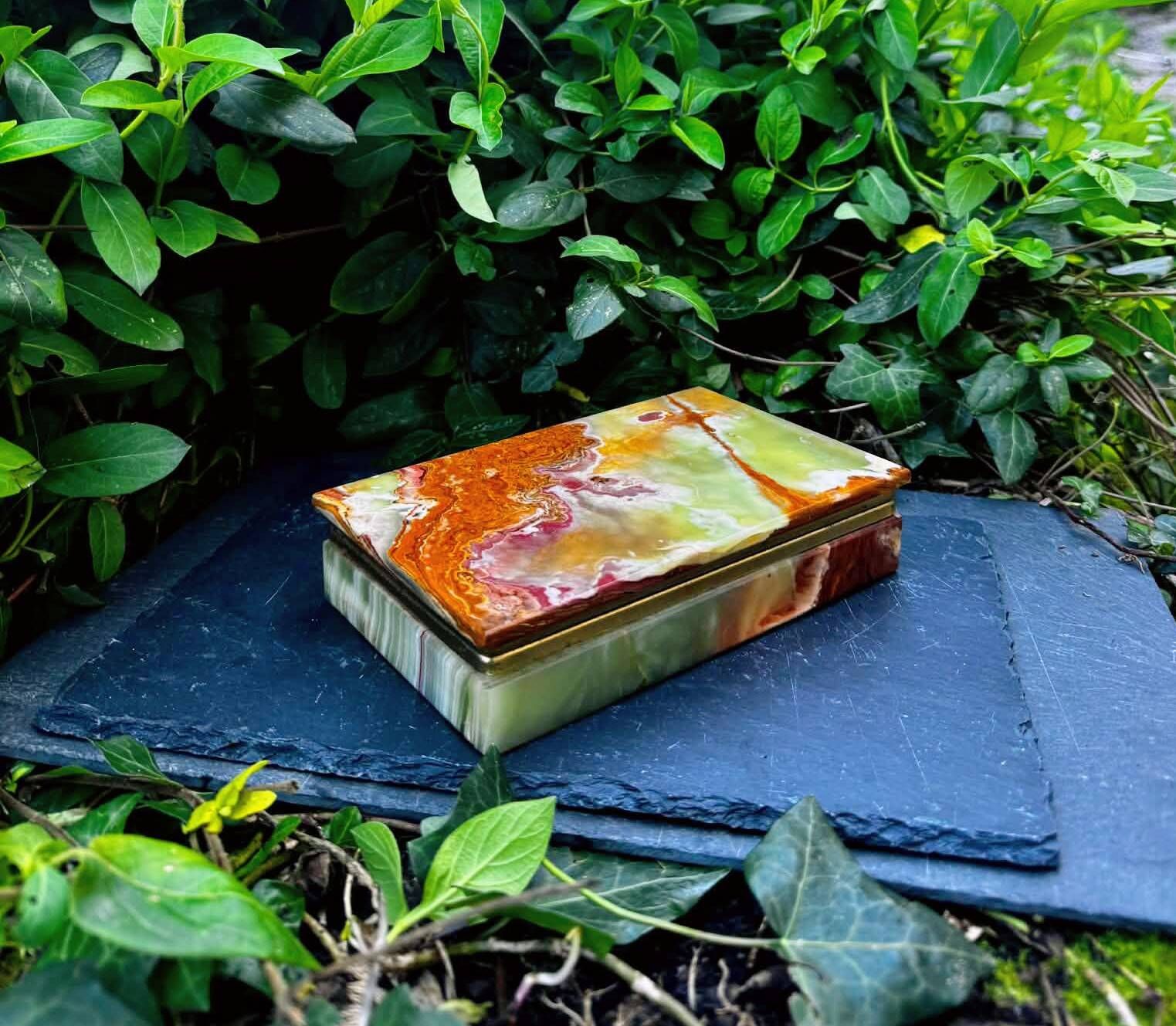 Ashtray, onyx box from the 1960s, vintage Italy.