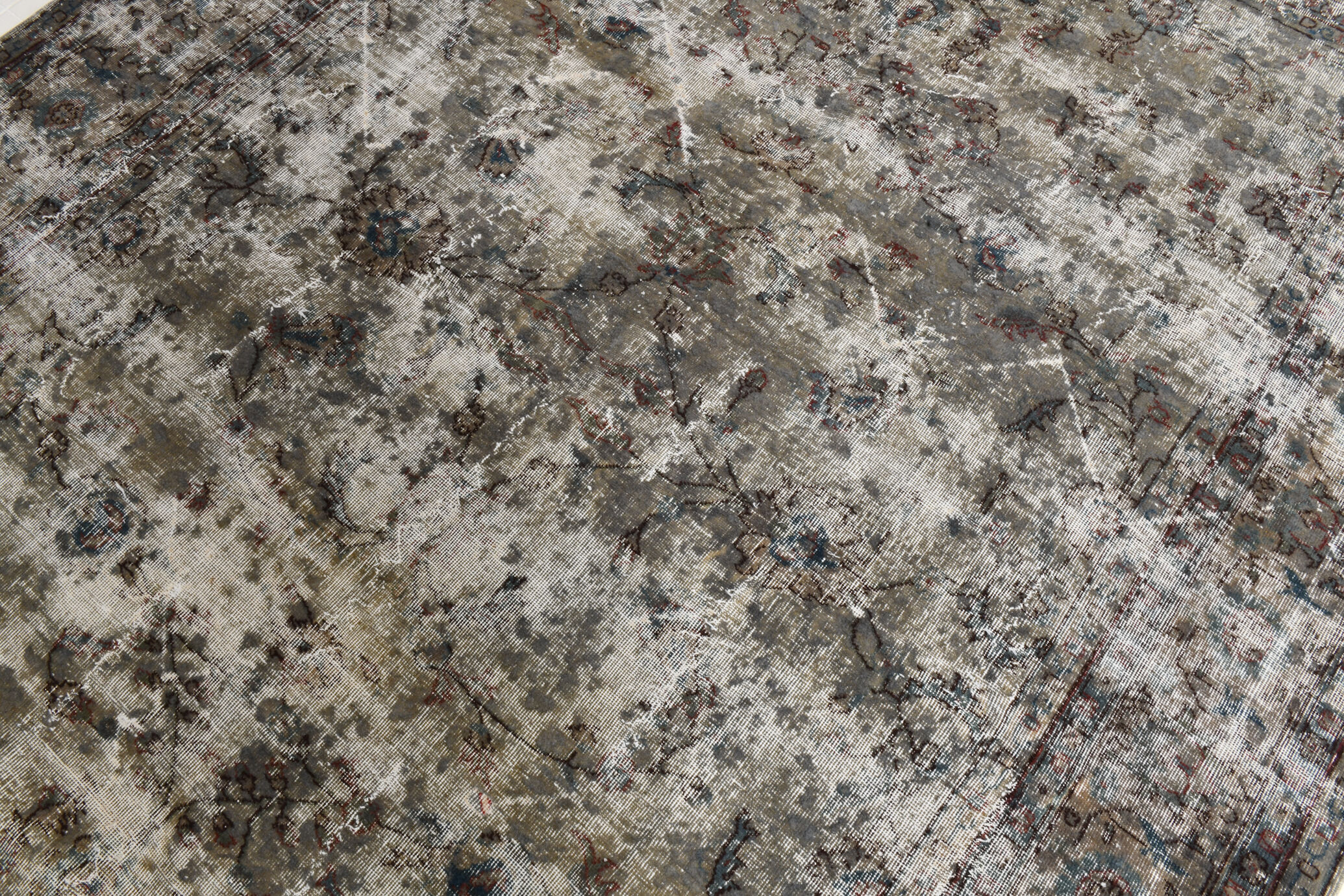 8x11 distressed antique vintage rug 333x230cm