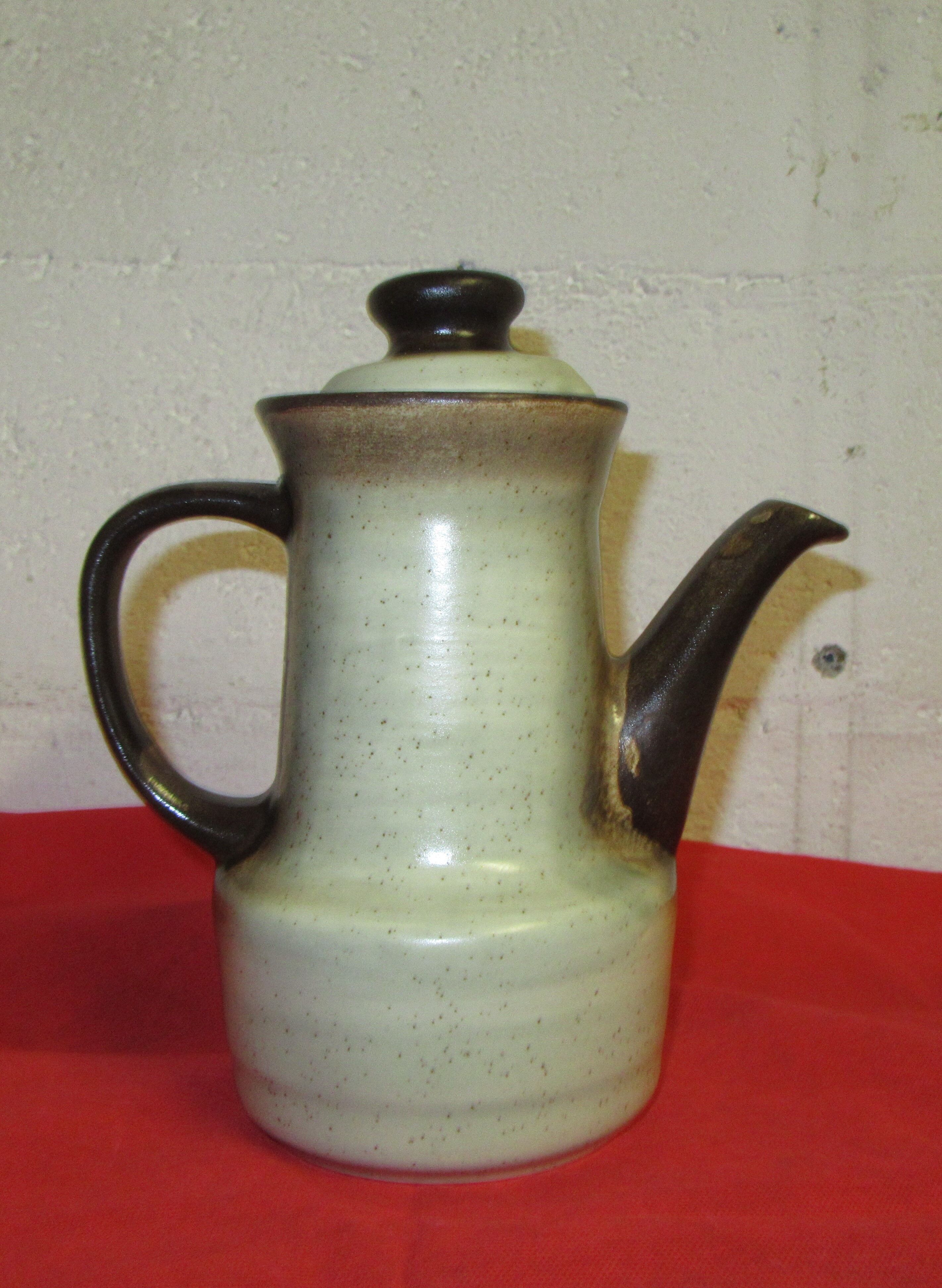 St Amand glazed earth cafeteria