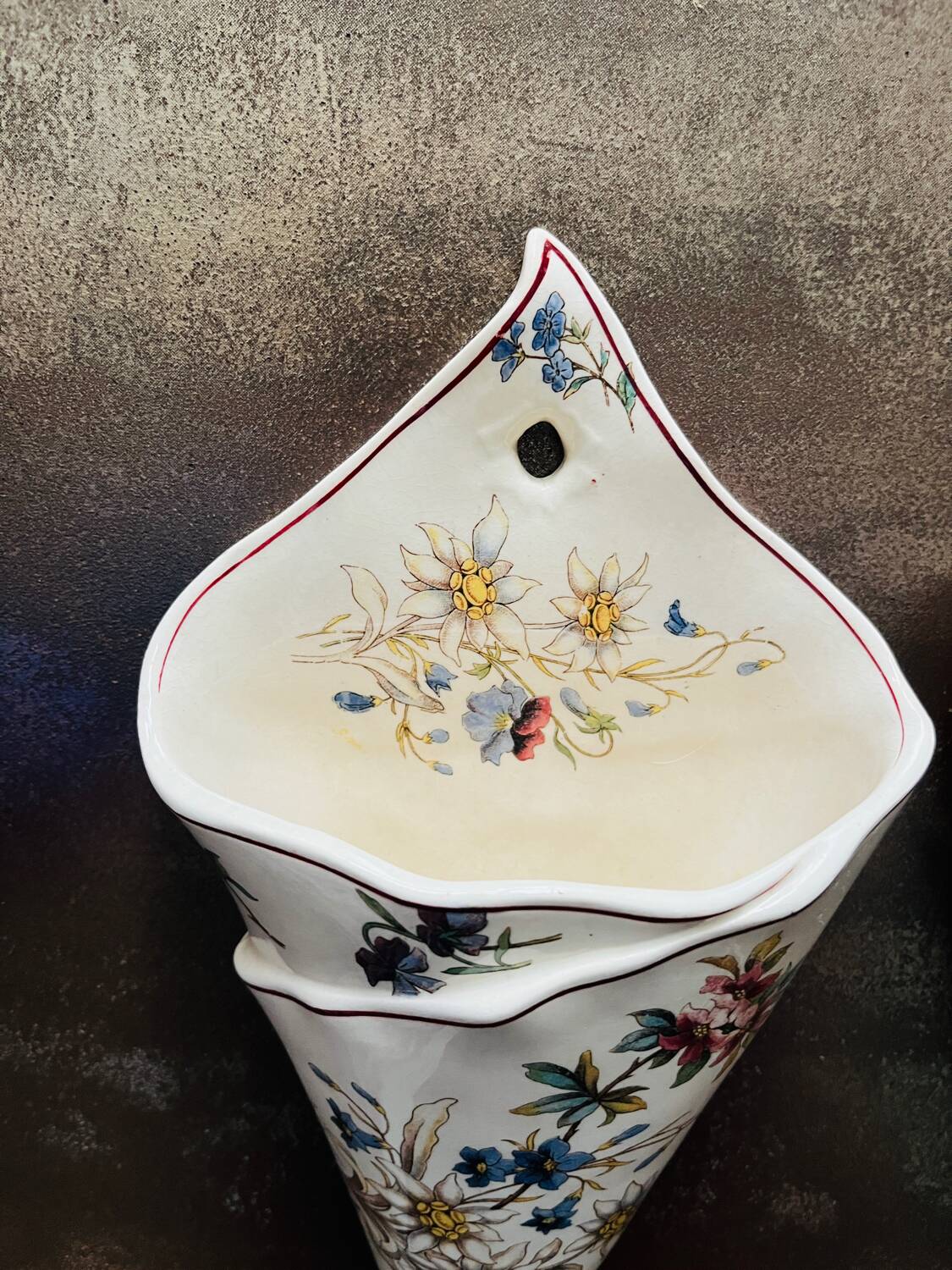 Pair of large bouquet vases, earthenware from Sarreguemines, Righi model.