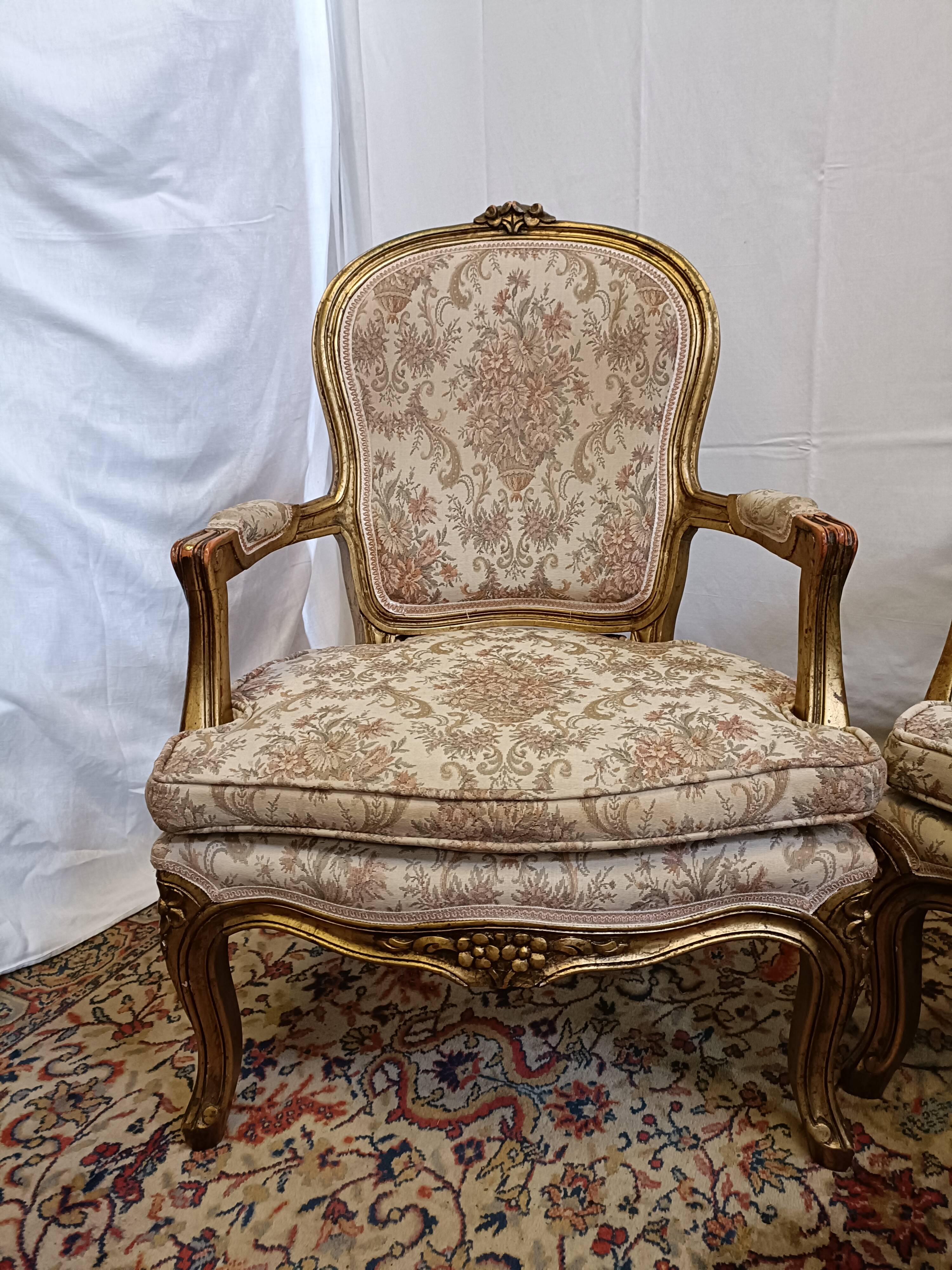 Pair of shepherdesses Louis XV gilded wood