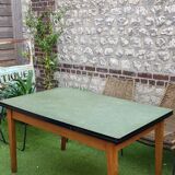 Extendable formica table of 1950
