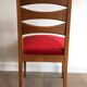 Suite de 6 chaises en chêne et assises de velours rouge