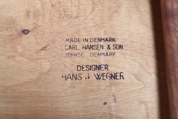 Ensemble de 4 chaises en chêne modèle Sawbuck CH29 de Hans Wegner par Carl Hansen et Son.