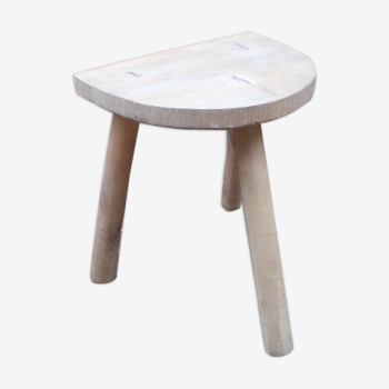 Tabouret tripode bois brut