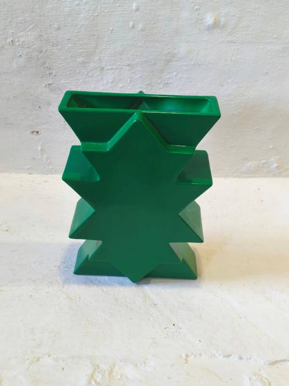 Ceramic vase in Memphis style "Ilios" by Florio Keramia from the 1990s.