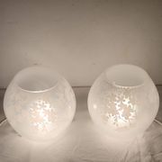 Par de lámparas de cristal. España, 1990s.