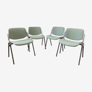 Série de 4 chaises de Giancarlo Piretti, Castelli 70