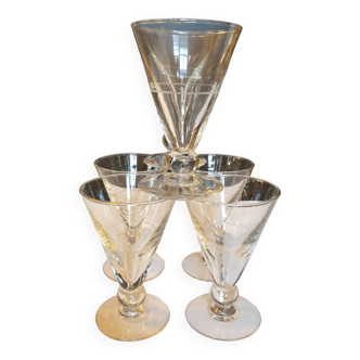 Cinq verres art déco