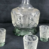 Carafe and batch of 5 engraved crystal glasses