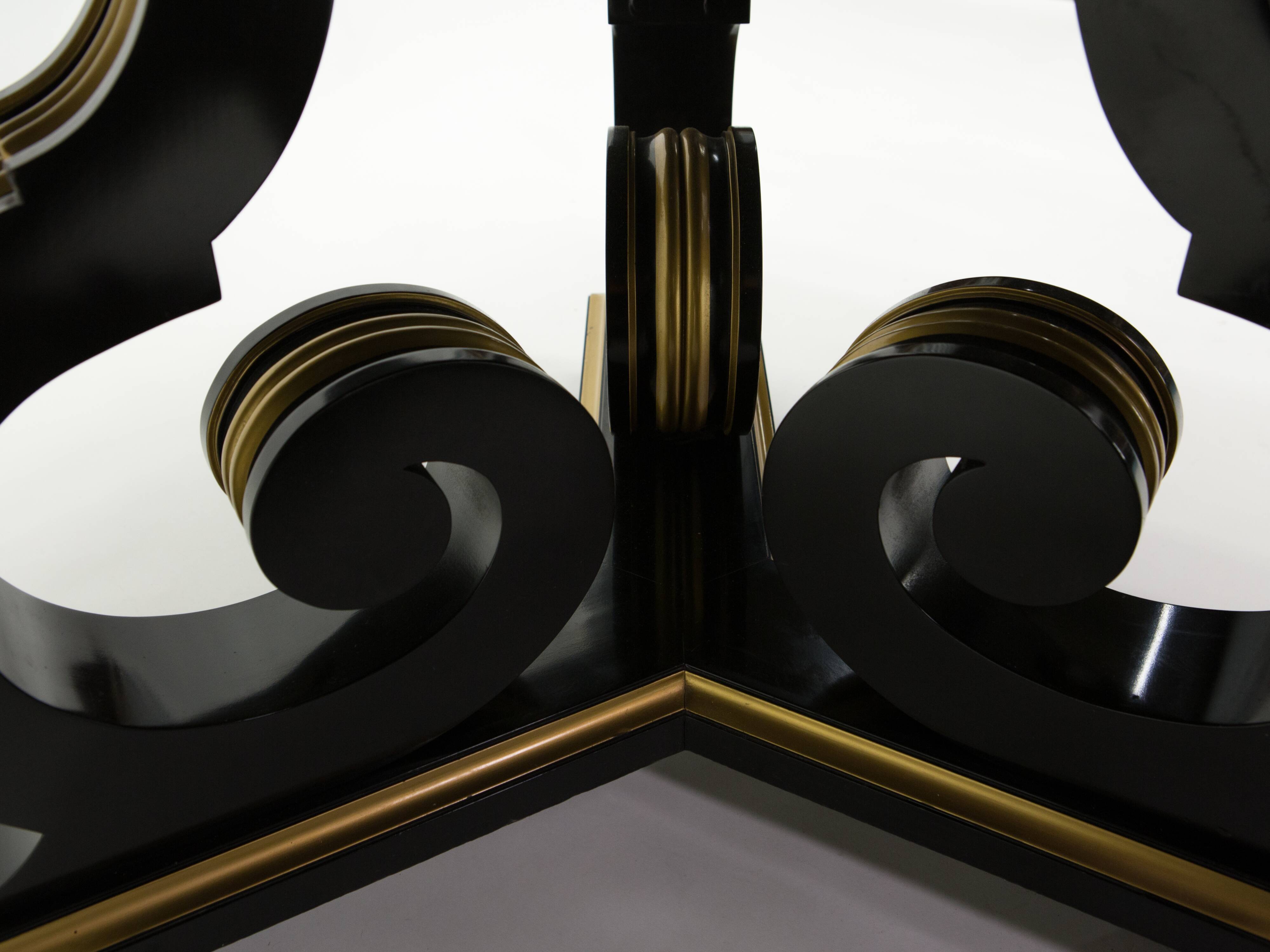Table à manger néoclassique Maurice Hirsch bois noir doré miroir 1970