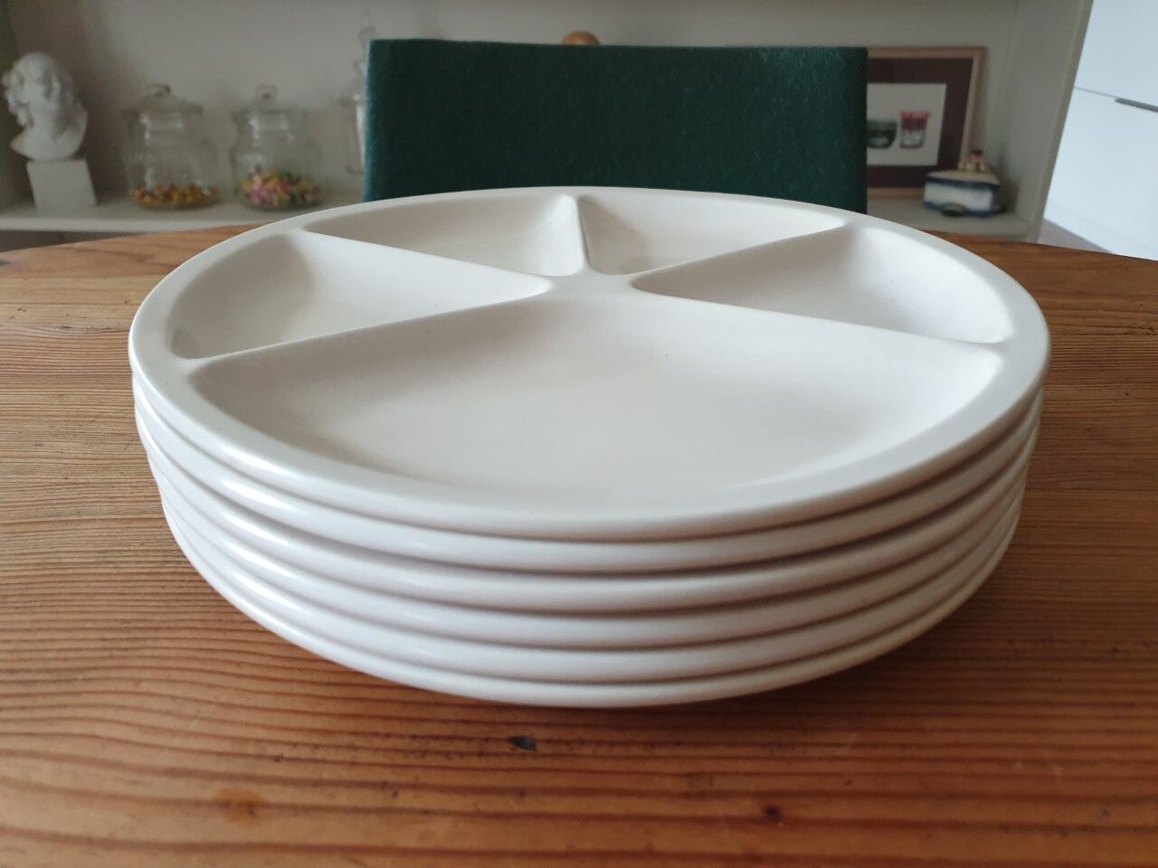 Fondue plates Le Creuset