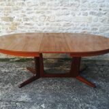 Scandinavian table