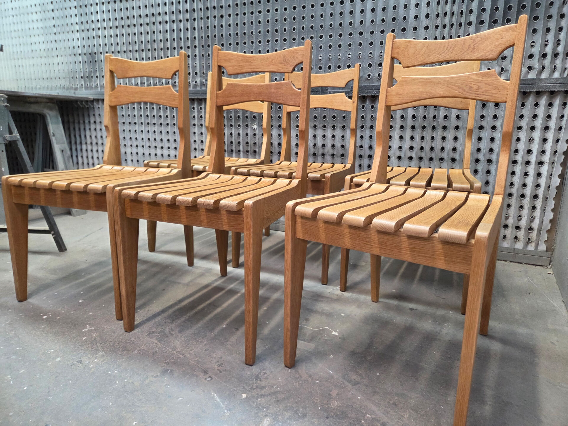 6 chaises Guillerme et Chambron