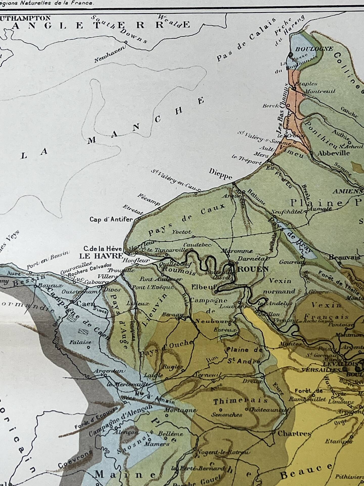 Old geological map of the Paris Basin 55x37.5cm