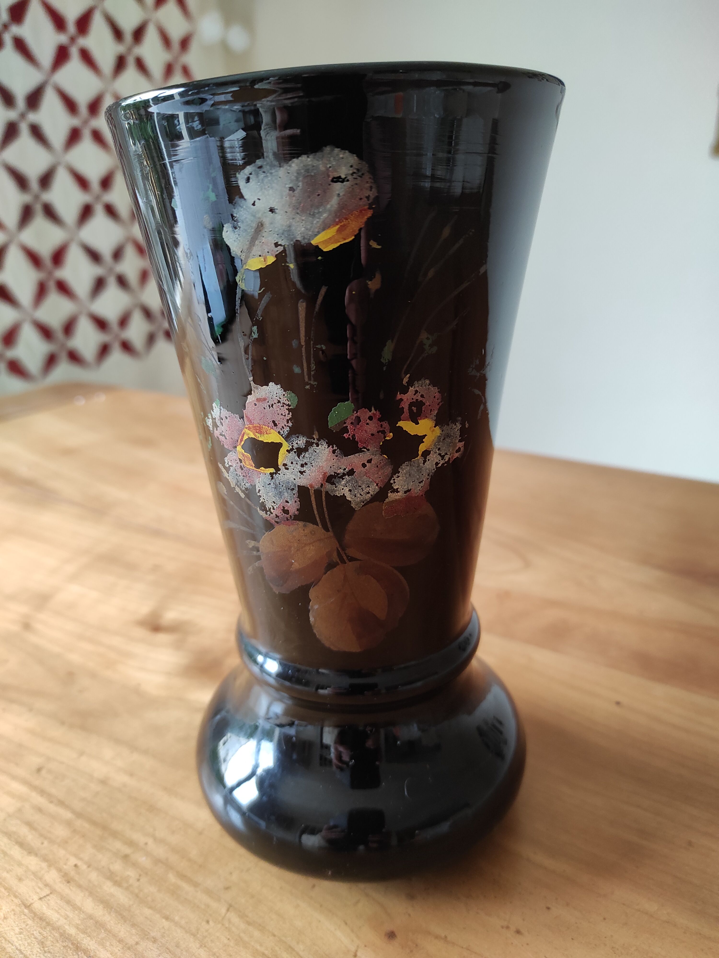 Black opaline vase