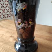 Vase en opaline noire