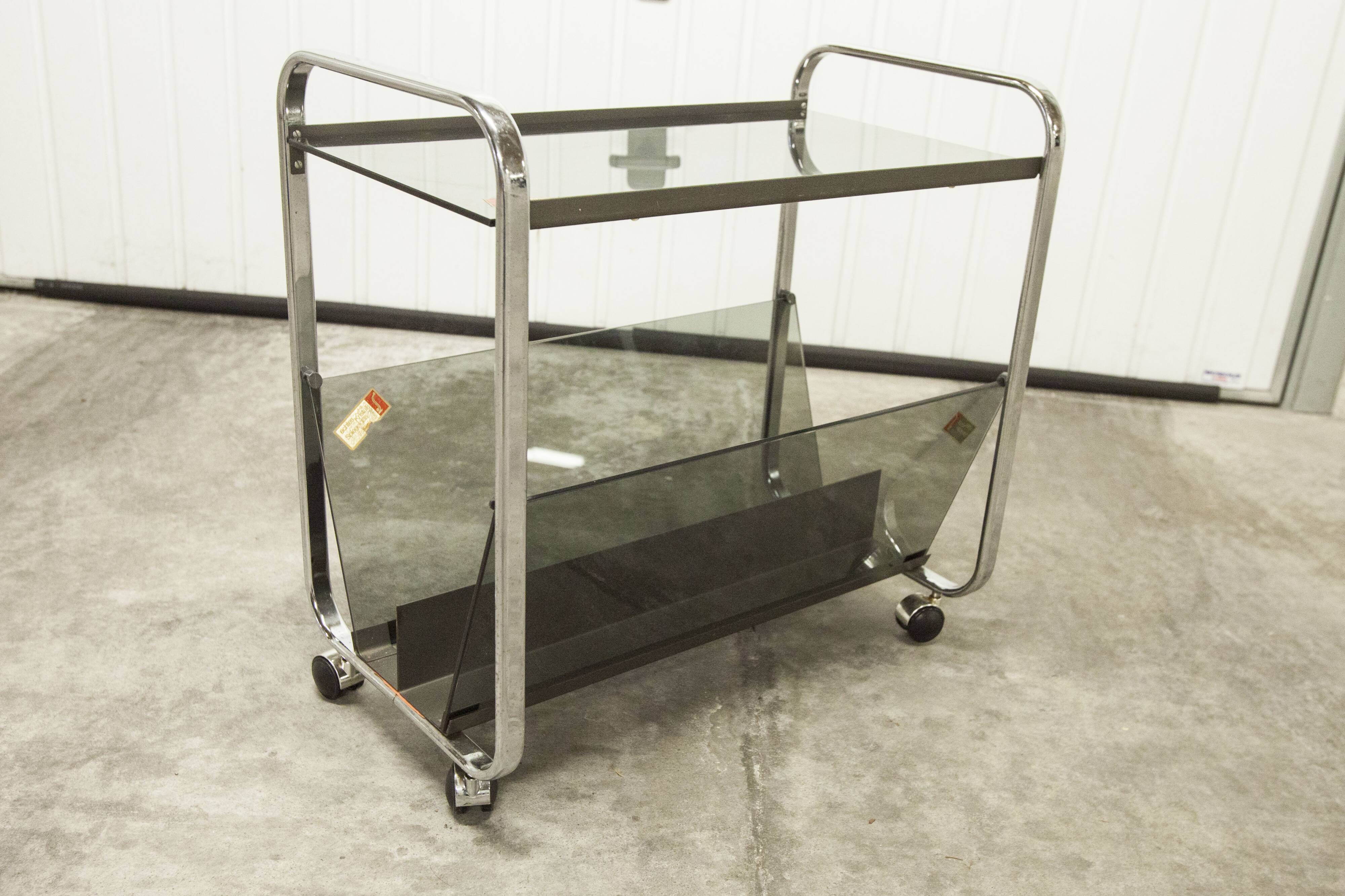 Serving Echts Kristall Spiegelglas Parsol 1980 smoked glass and chrome