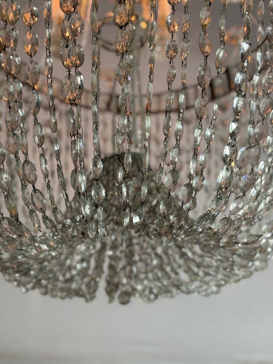 Important lustre bag of cut crystal navette pearls, circa 1800