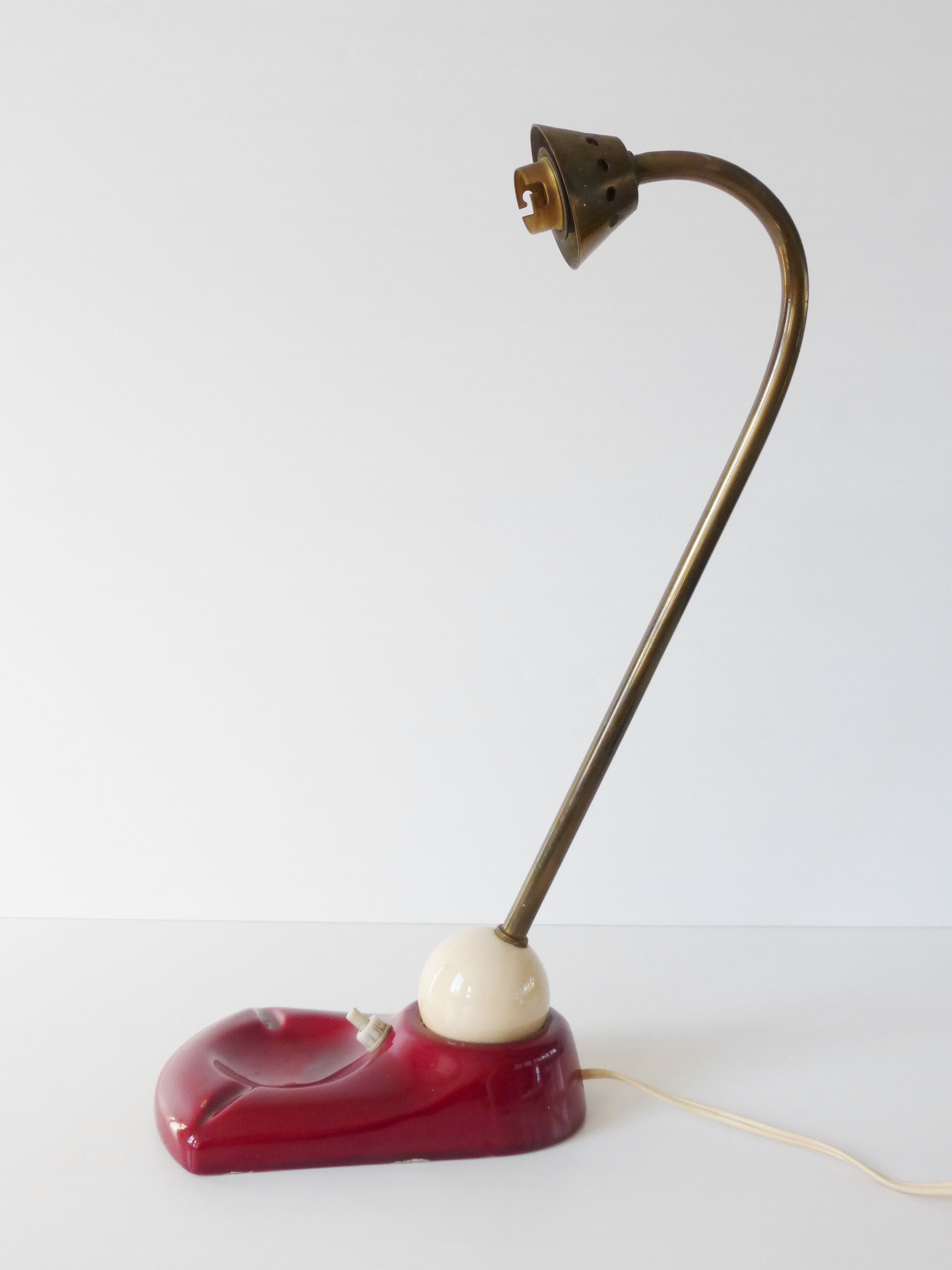 Exceptional ashtray lamp ceramic white and bordeaux 1950 vintage rockabilly 50's lamp