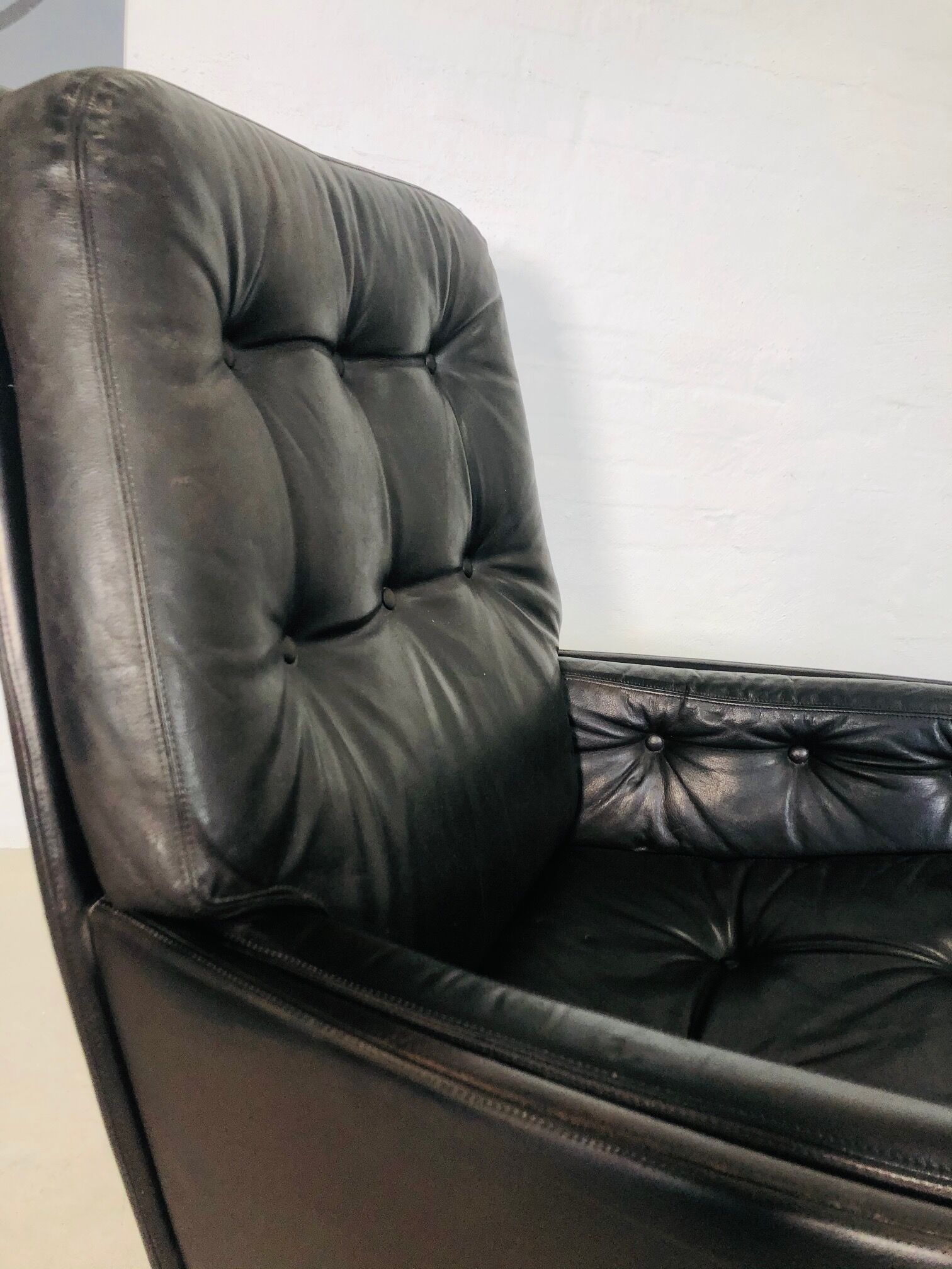 Vintage danish mid century svend. skipper leather lounge chair 1970,s