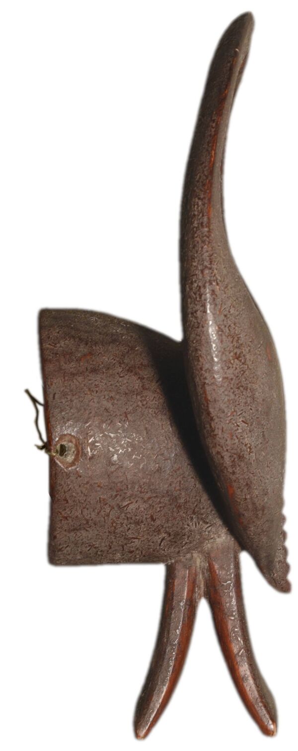 Masque africain en bois, symbolisant un buffle, Nigeria, 25x36cm